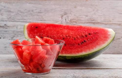 吃瓜小钱钱,揭秘娱乐圈背后的瓜田秘闻