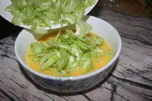 凉瓜炒焦了可以吃吗,凉瓜炒焦了还能吃吗?营养与安全的探讨